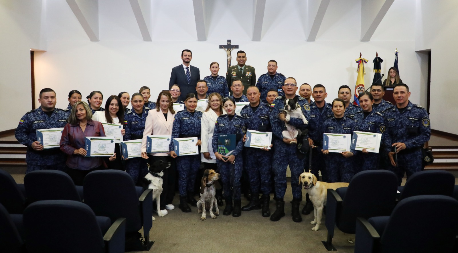 Imagen de la Graduación en actividades asistidas con caninos