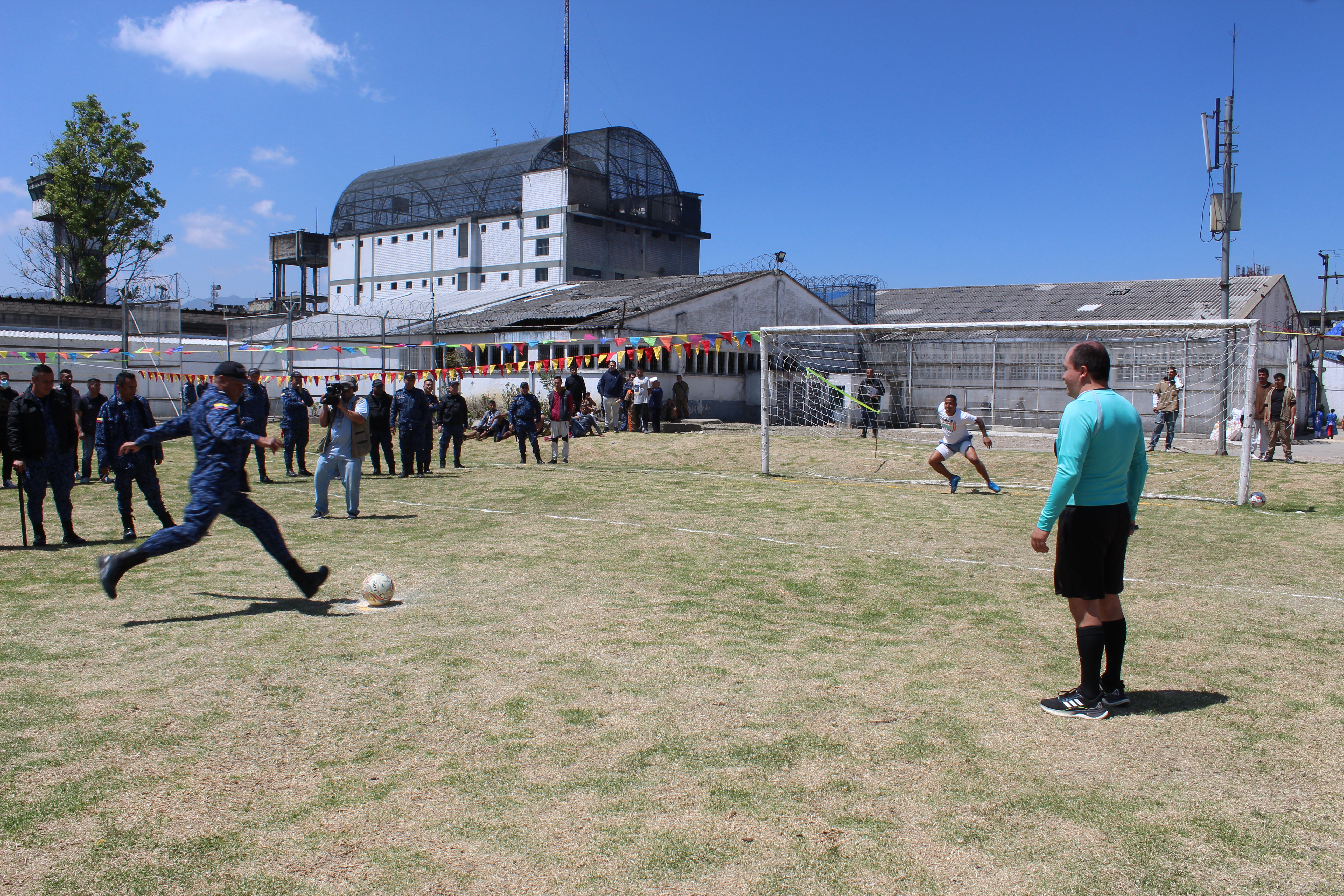 Un Gol por la Resocialización: Torneo de Penaltis en la Cárcel Modelo
