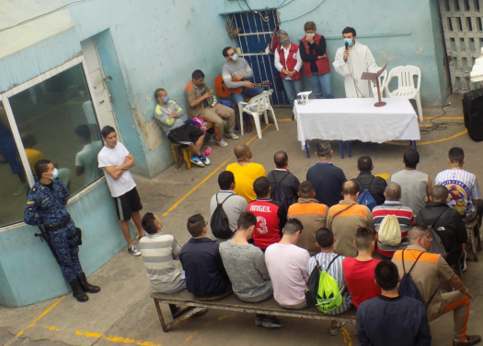 Pastoral Justicia y Libertad y Grupo EMAUS fortalecen la fe y el espíritu en la Cárcel de Ubaté