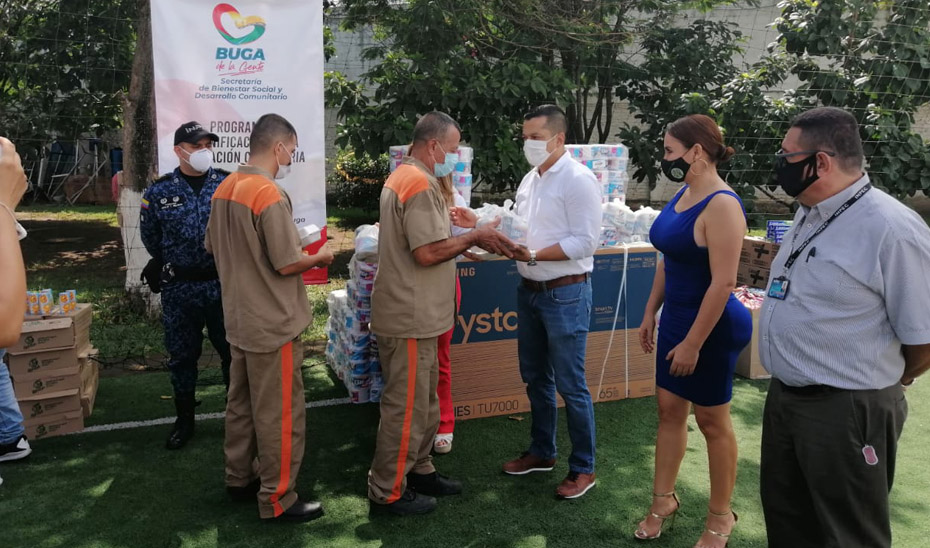 Imagen de Entrega de Donaciones