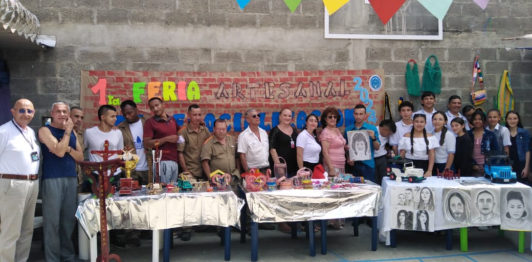 1ª Feria Artesanal de Resocialización en Salamina: Café, talento y segundas oportunidades